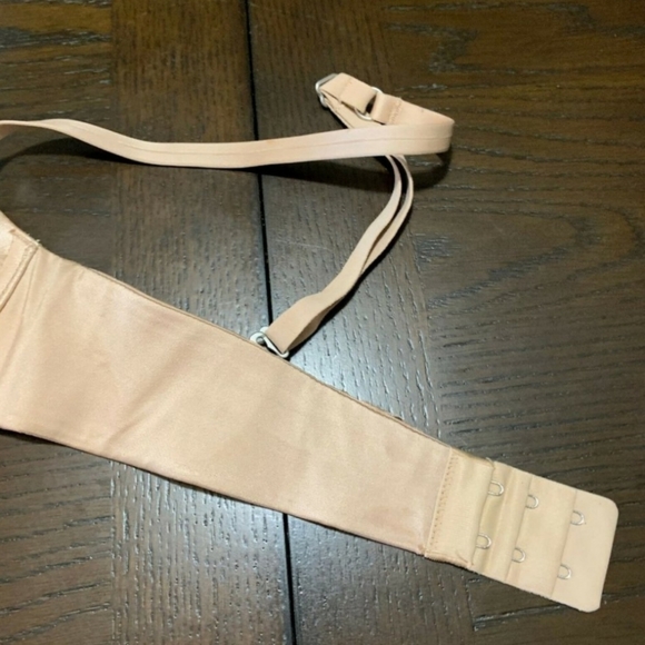 Victoria Secret Bra 32A Biofit Multiway Push Up - Picture 8 of 8